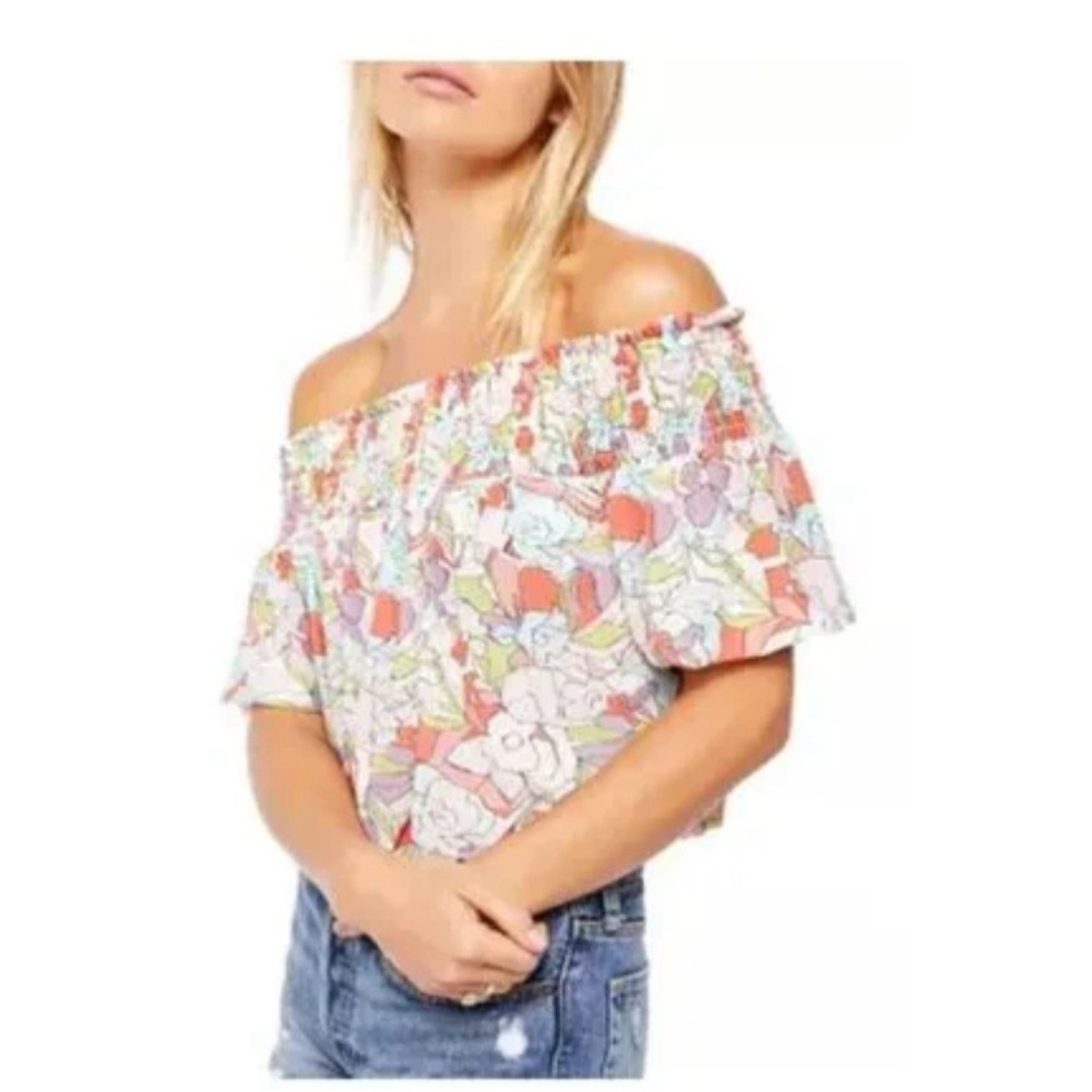 Free People Bubble Hem Boho Off Shoulder Crop Light Floral Top Smocked XSmall - Picture 8 of 8